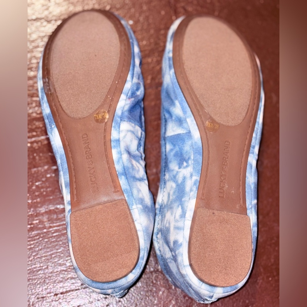 Lucky Brand Women’s Flats Shoes Round-Toe Silhouette - Picture 3 of 4